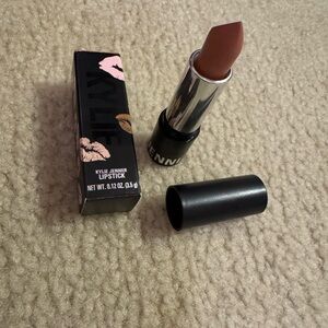 Kylie Cosmetics Lipstick - Warm Nude